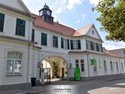 Historisches Büro mit Charme – in guter Lage von Kirchheim, 73230 Kirchheim, Bürofläche