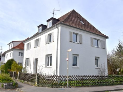 Gestalten Sie Ihren Wohntraum mit großem Grundstück in Wendlingen, 73240 Wendlingen am Neckar, Einfamilienhaus