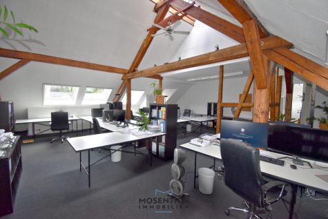 Großzügiges Atelier/Büro mit historischem Flair – energetisch top!, 73230 Kirchheim unter Teck, Bürofläche